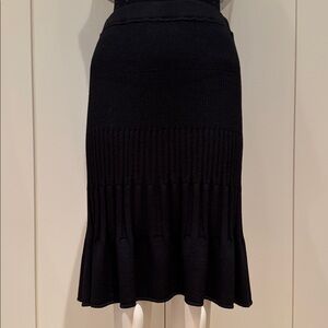 ST. JOHN COLLECTION BY MARIE GRAY VINTAGE KNIT SKIRT IN BLACK MADE IN USA SZ 2